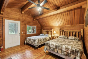 Lost Horse Lodge Double Queen Cabin 14